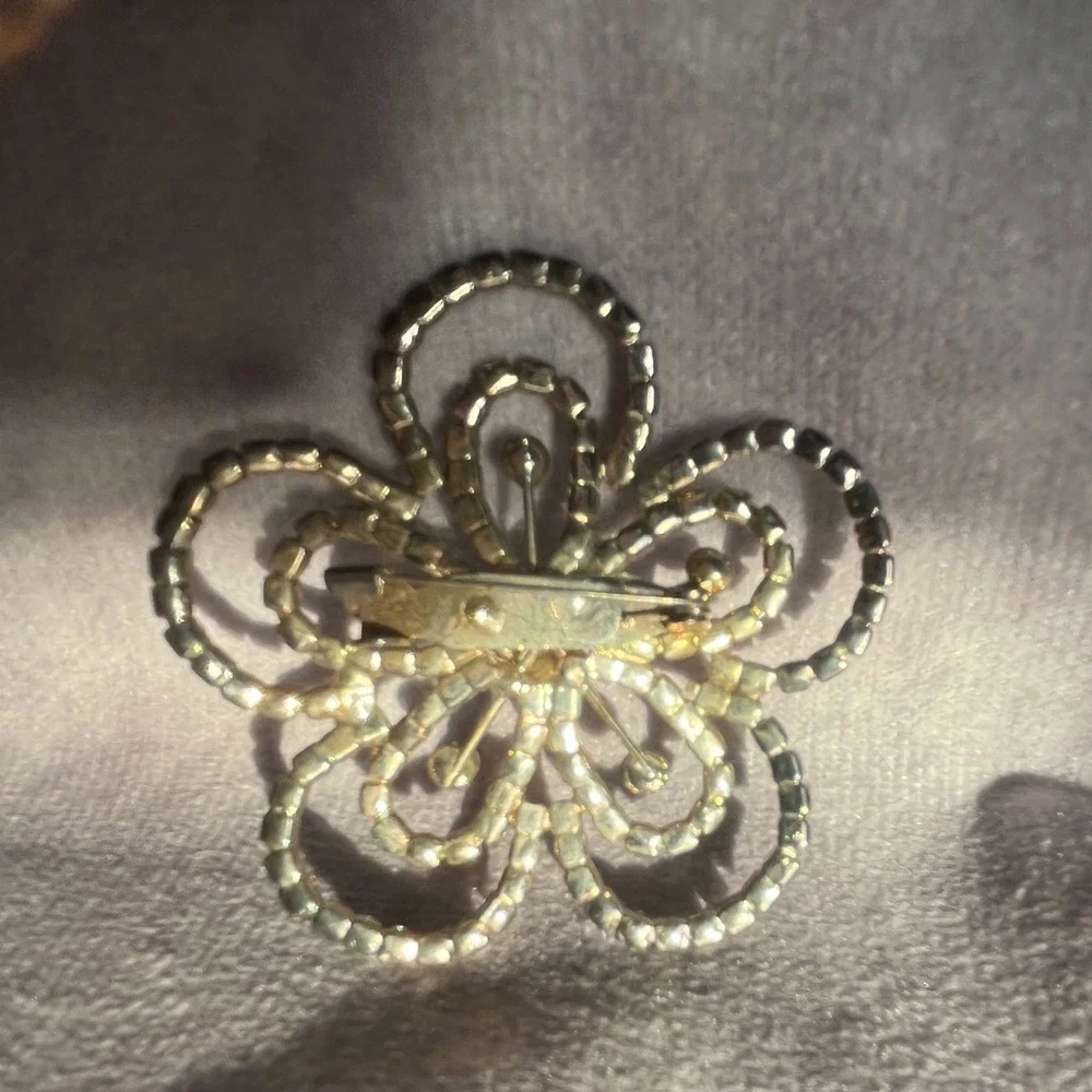 Vtg 60s‎ 70s Aurora Borealis Clear Rhinestone Flower Brooch Pin Silver Jewelry